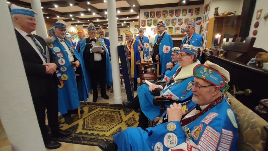 Ritterschlag_H_Hoch_6 (1)