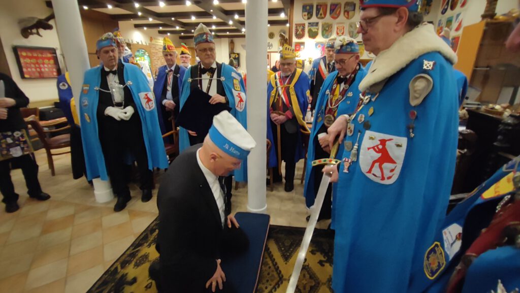 Ritterschlag_H_Hoch_6 (2)