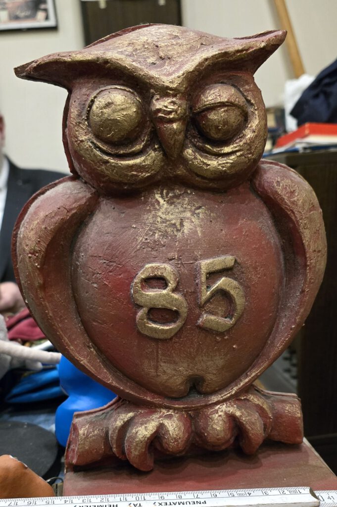 Uhu am Platz des Reychsmarschalls